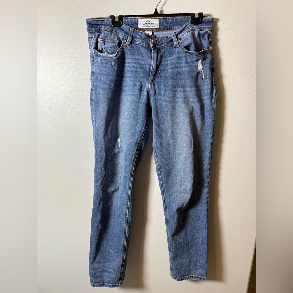 JORDACHE | Slim Boyfriend Distressed Crop Jeans Size 8